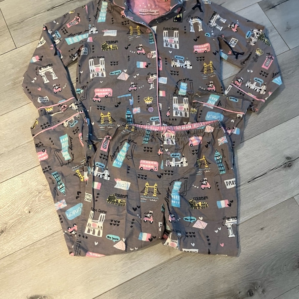 PJ Salvage Europe Traveler Pajama Set Top + Bottom Size Small